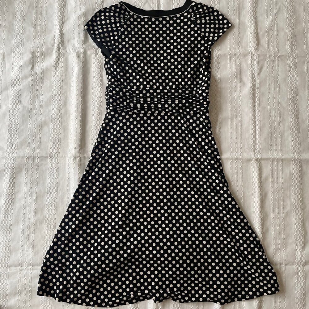 Bellissima Retro Midi Polka Dot V-Neck Dress - Picture 6 of 11
